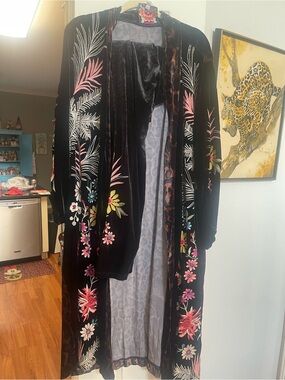 Johnny Was Black Velvet Embroidered Floral duster, and matching leggings size 1X